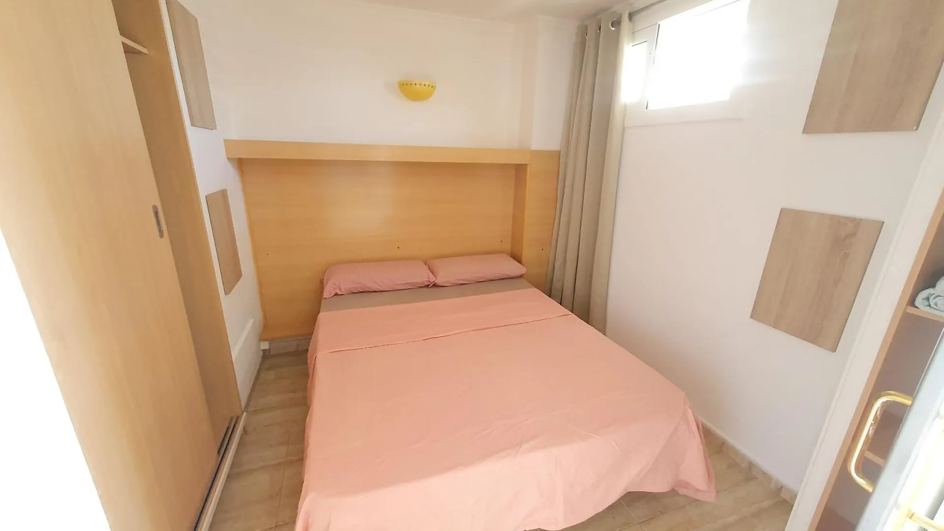 4 Salou Playa Piscina Centro,Parking Apartment Spain