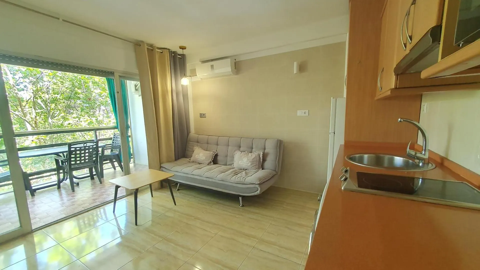 4 Salou Playa Piscina Centro,Parking Apartment Spain